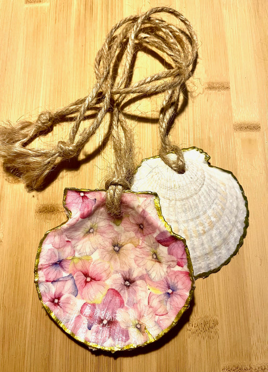 Decoupage Scallop Shell  Hanger ~ Pink Pansy design